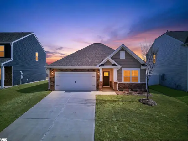 938 Pineland Drive, Woodruff, SC 29388