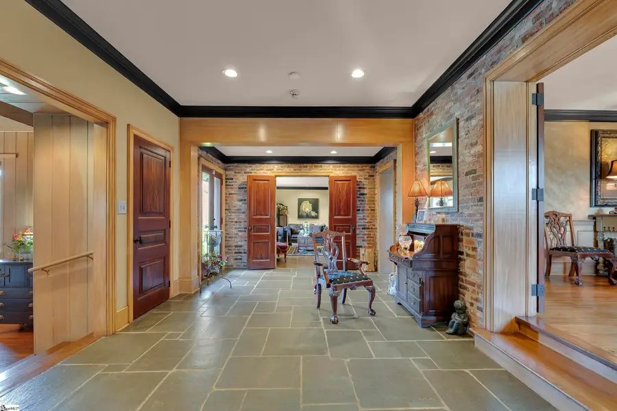 121 Montgomery Drive, Spartanburg, SC 29302 - #3