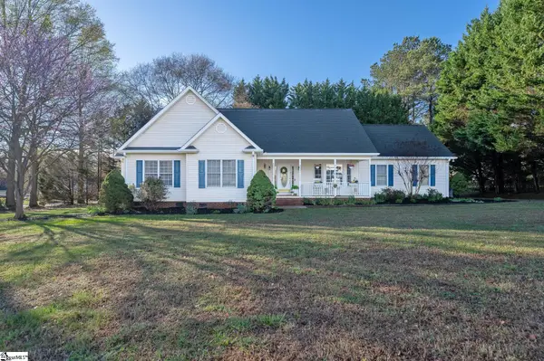 8 Pearle Brook Lane, Taylors, SC 29687