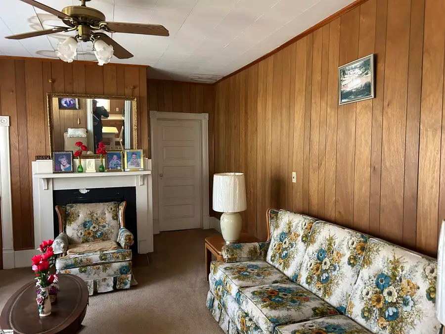 431 E Standing Springs Road, Simpsonville, SC 29680 - #2