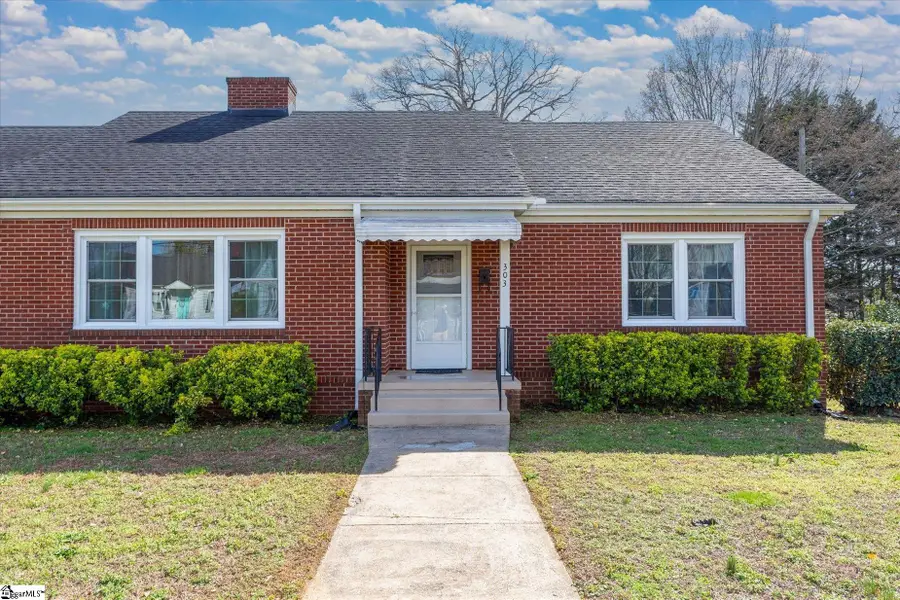 303 Pennsylvania Avenue, Greer, SC 29650 - #2