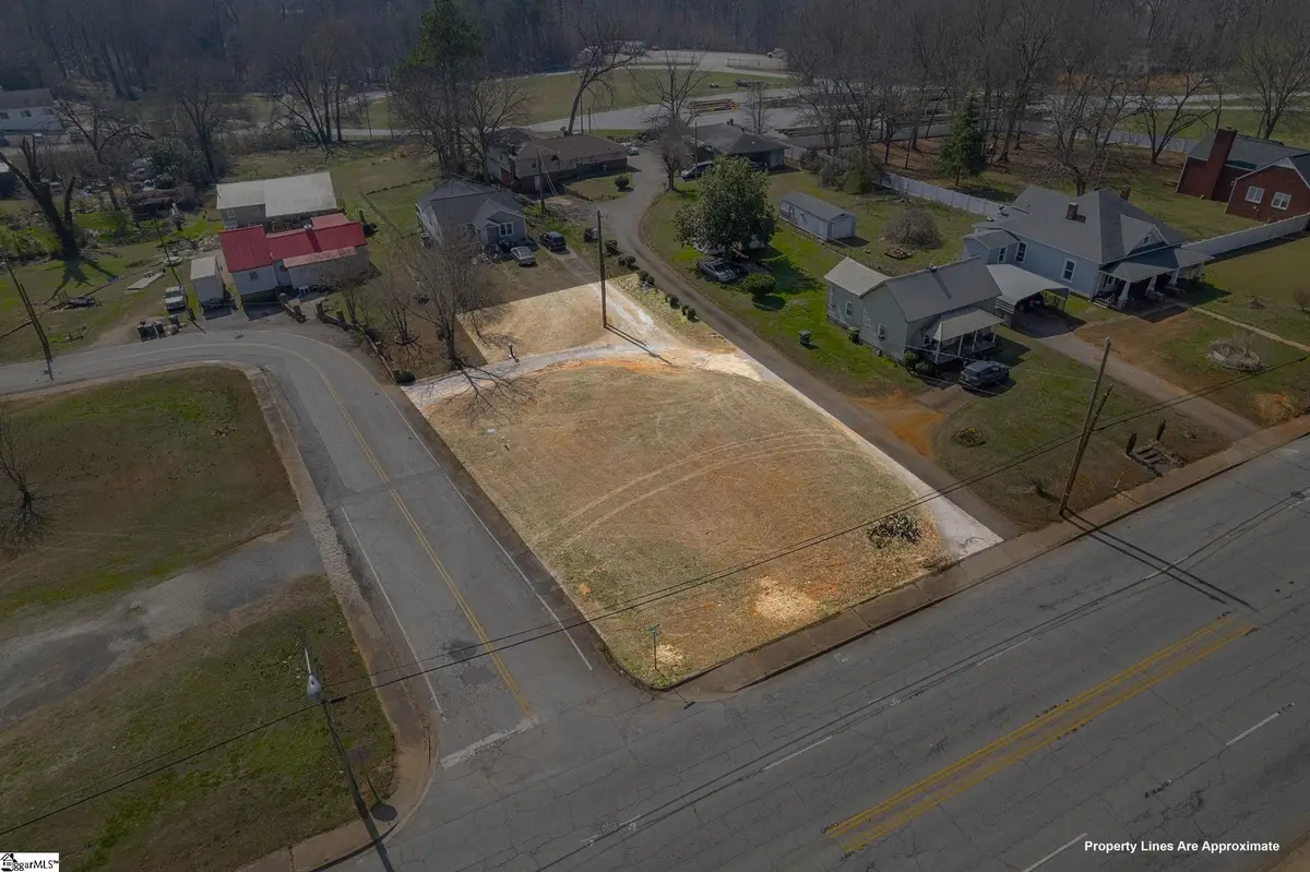 599 W Main Street, Pickens, SC 29671 - #1