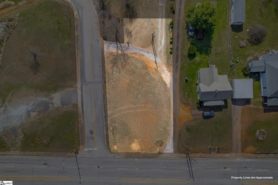 599 W Main Street, Pickens, SC 29671 - #2