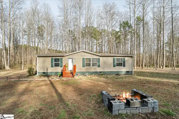114 Raven Woods Lane, Pickens, SC 29671