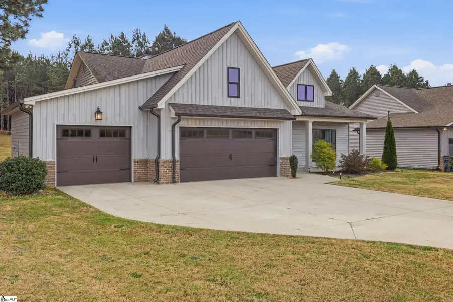 127 W Stewart Street, Pelzer, SC 29669 - #2