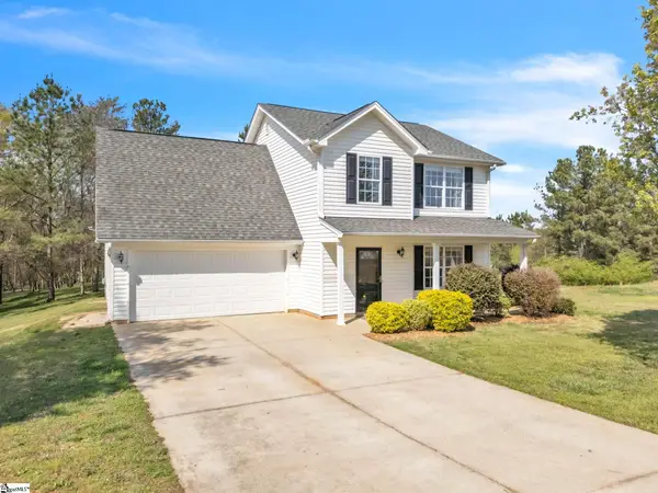 102 Lochenshire Place, Belton, SC 29627