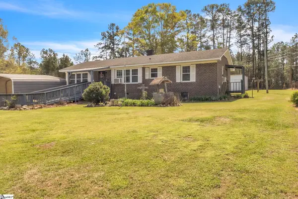 158 Lee Carey Road, Laurens, SC 29360