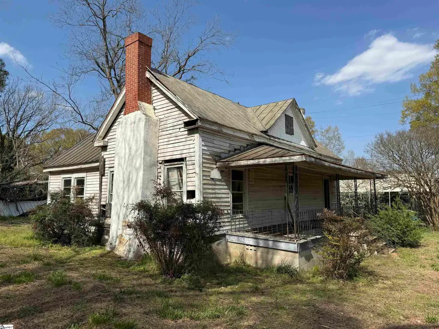 16 Ropp Street, Gray Court, SC 29645 - #3