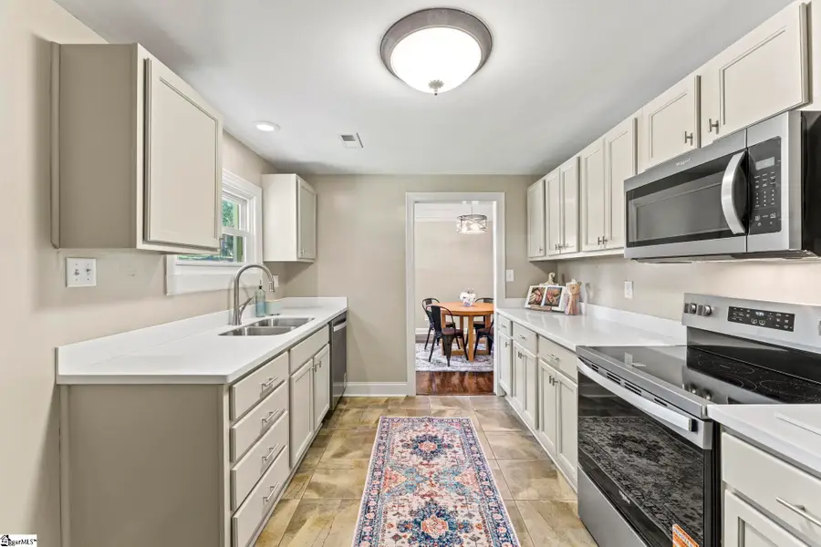 119 W Victoria Road, Spartanburg, SC 29301 - #3