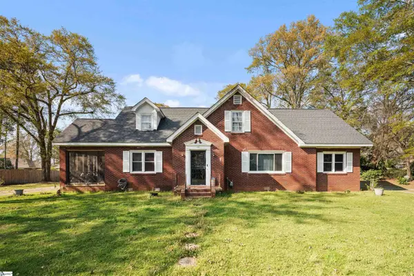 108 West Hampton Avenue, Honea Path, SC 29654