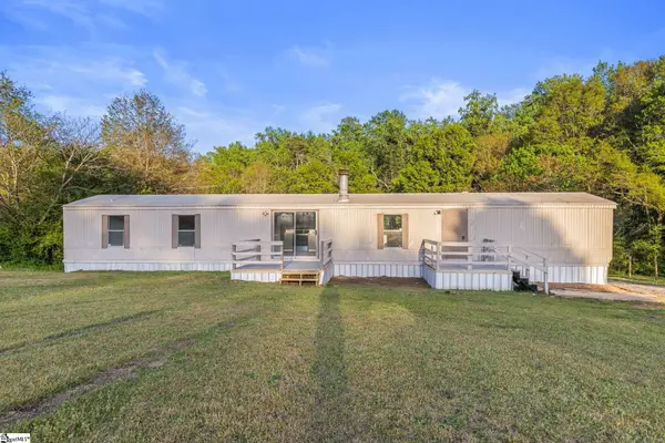 399 Meadowland Drive, Fountain Inn, SC 29644