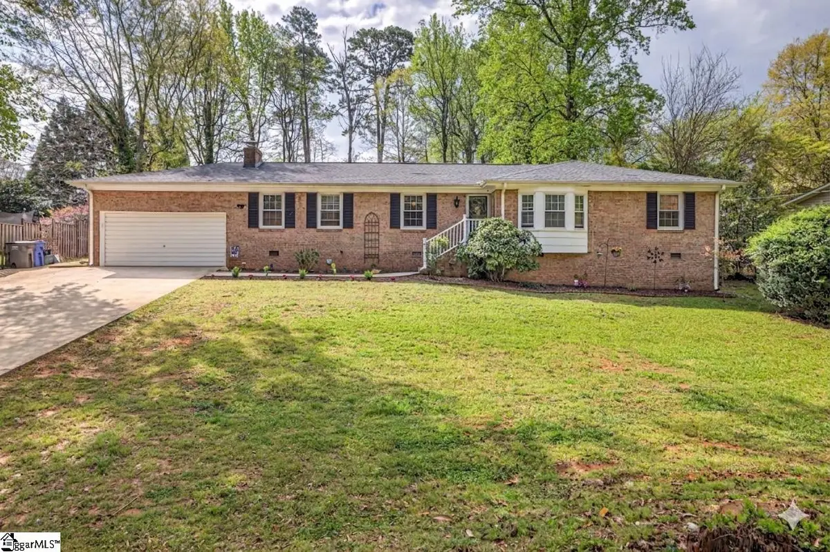 605 W Lee Road, Taylors, SC 29687 - #1
