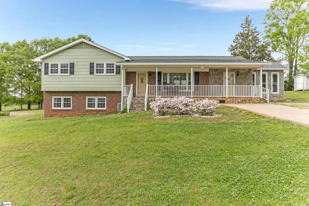 2118 Buffalo West Springs Highway, Buffalo, SC 29321 - #1