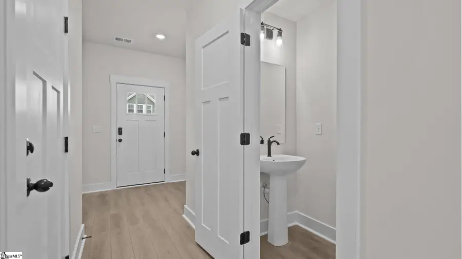 513 W Norvell Court, Spartanburg, SC 29307 - #3