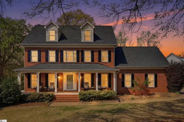 200 Greenside Court, Simpsonville, SC 29681