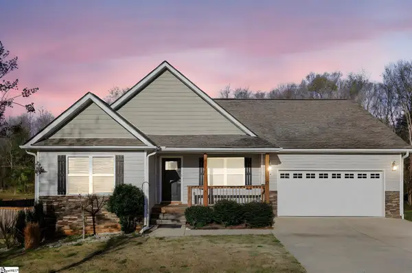 748 Baldwin Orchard Drive, Inman, SC 29349