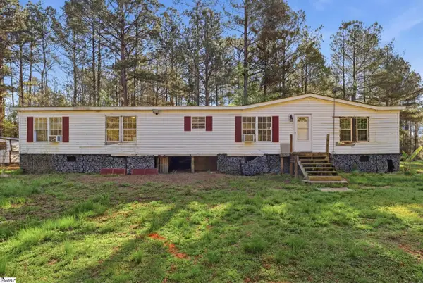 88 Deer Valley Road, Laurens, SC 29360