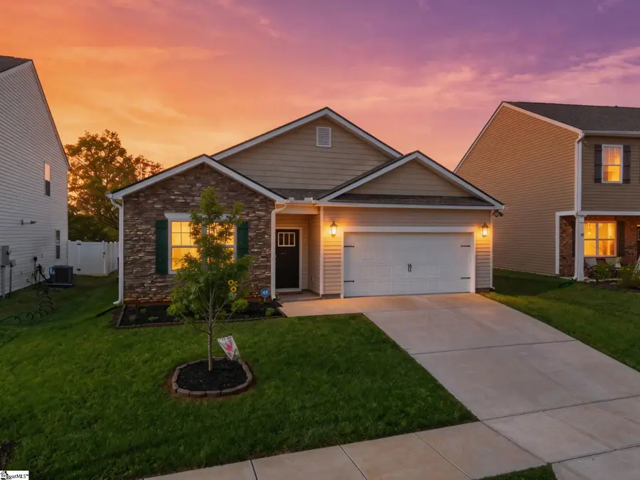 16 Oak Edge Lane, Greer, SC 29651 - #3