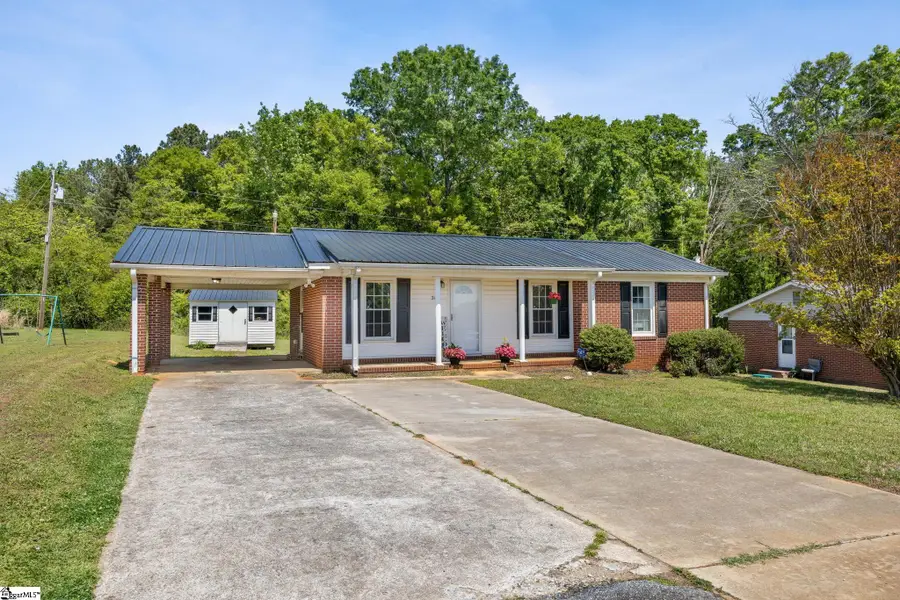 309 E Hampton Avenue, Honea Path, SC 29654 - #2