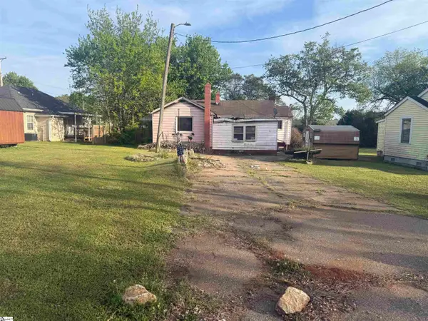 25 Earnhardt Street, Greenville, SC 29609