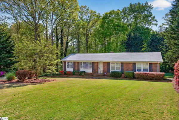 5 Weehawken Circle, Taylors, SC 29687