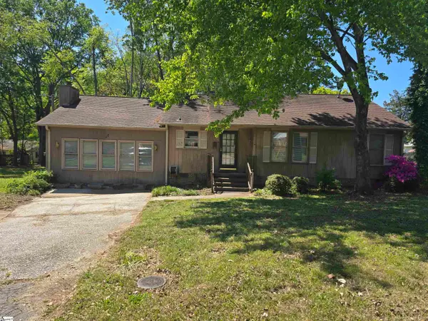 4 Cardinal Drive, Taylors, SC 29687