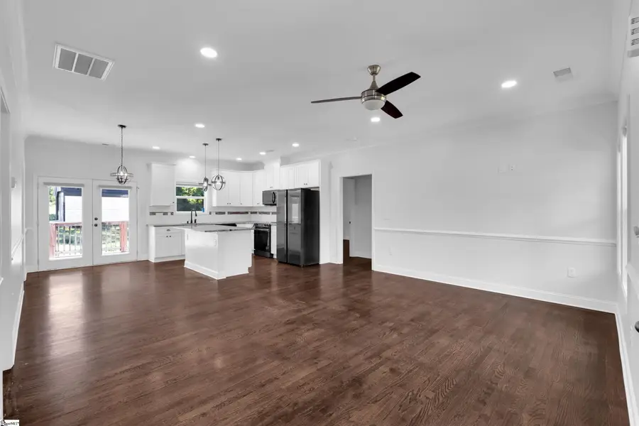 240 Stone Avenue, Woodruff, SC 29388 - #2