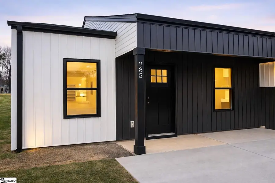 285/287 Scenic Avenue, Campobello, SC 29322 - #3