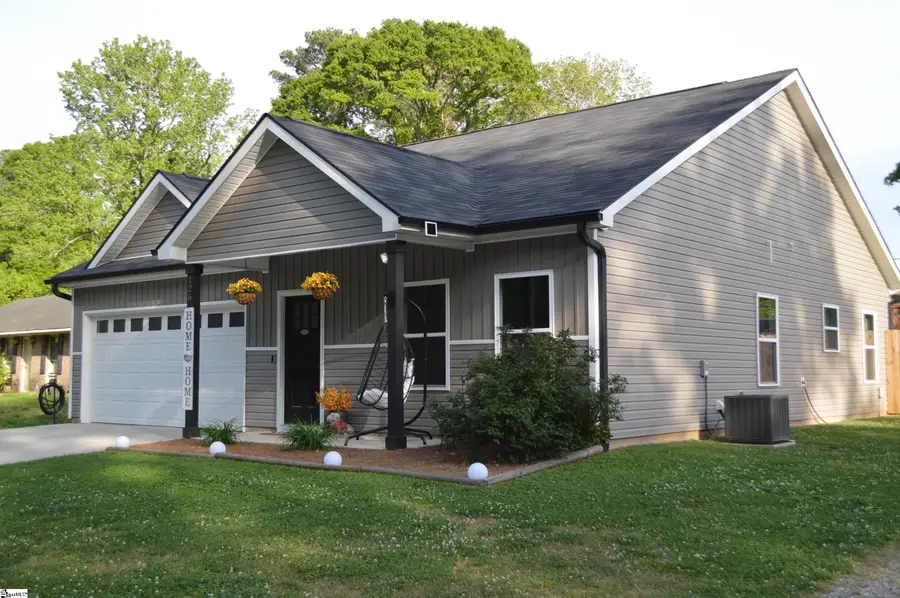 126 Woodshire Drive, Boiling Springs, SC 29316 - #3