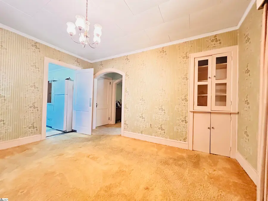 116 W Centennial Street, Clinton, SC 29325 - #3