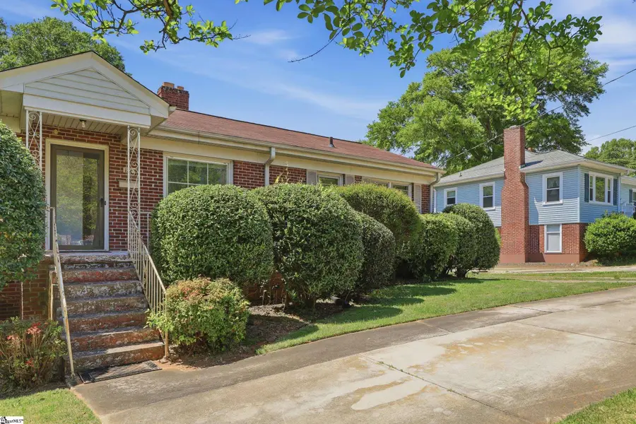 126 W Circle Avenue, Greenville, SC 29607-1517 - #2