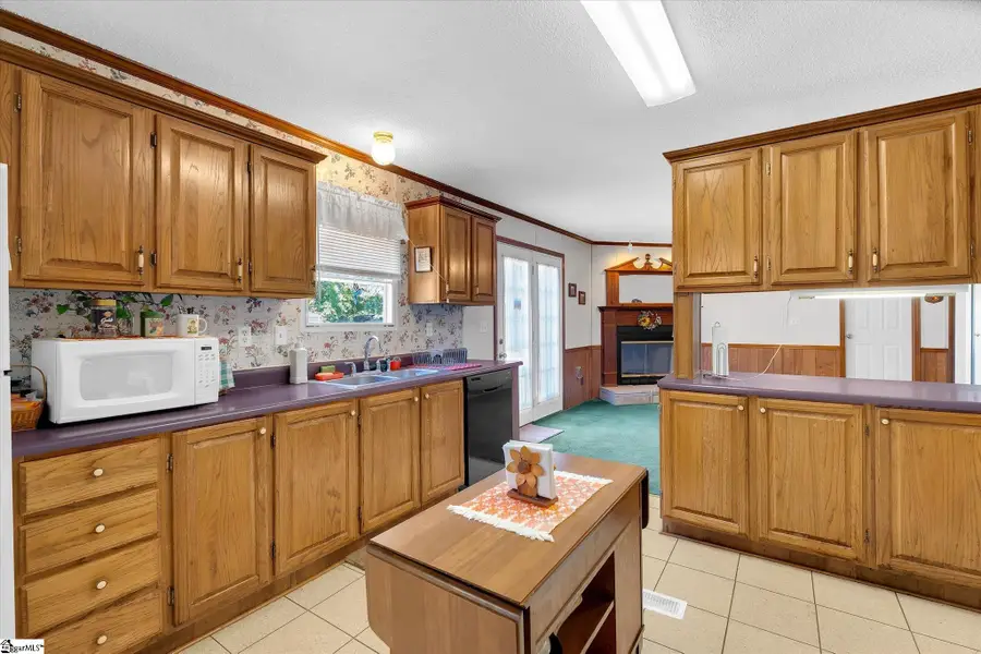 143 Hillcrest Drive, Williamston, SC 29697 - #2