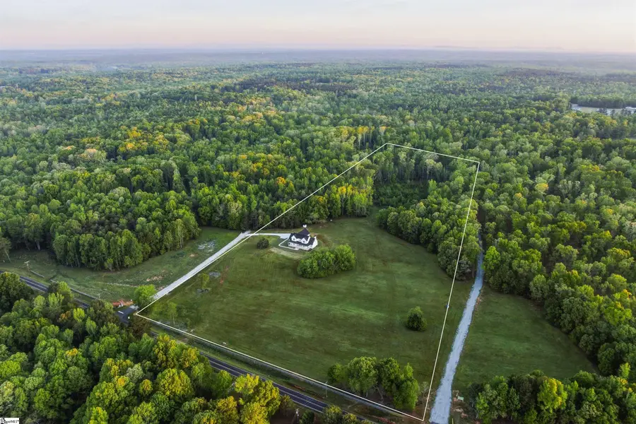 245 W Chapman Road, Belton, SC 29627 - #2