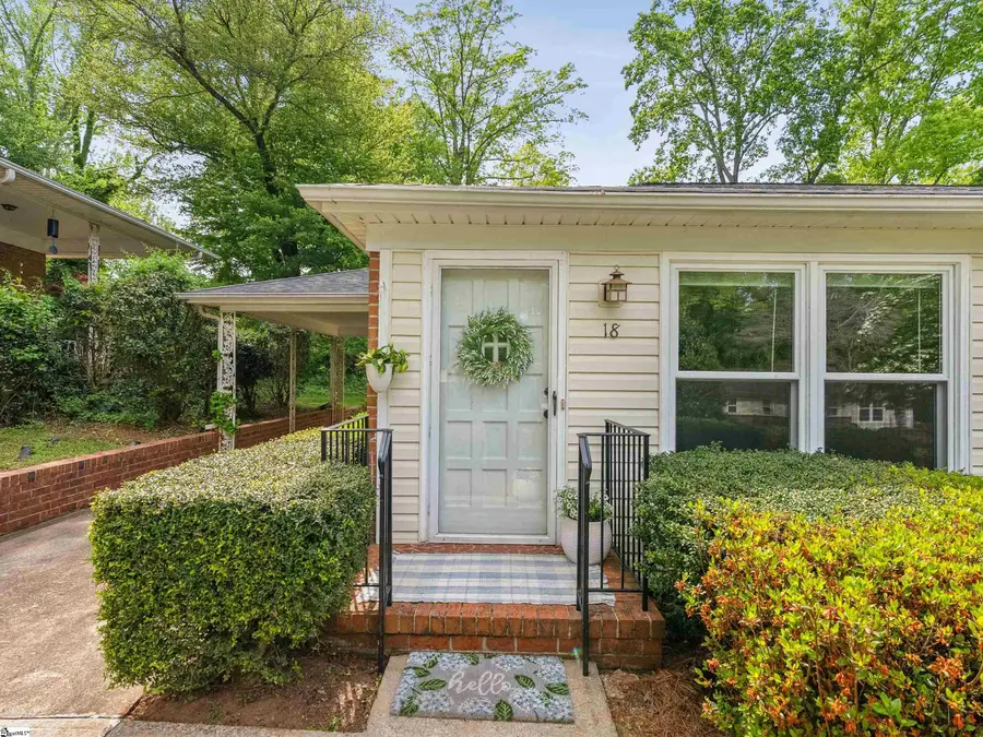 18 Twelve Oaks Terrace, Greenville, SC 29615 - #3