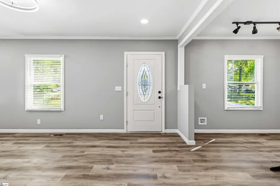 809 E Ferguson Street, Clinton, SC 29325 - #2