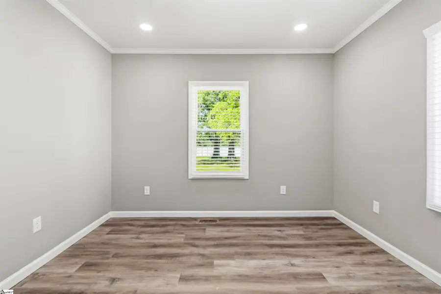 809 E Ferguson Street, Clinton, SC 29325 - #3