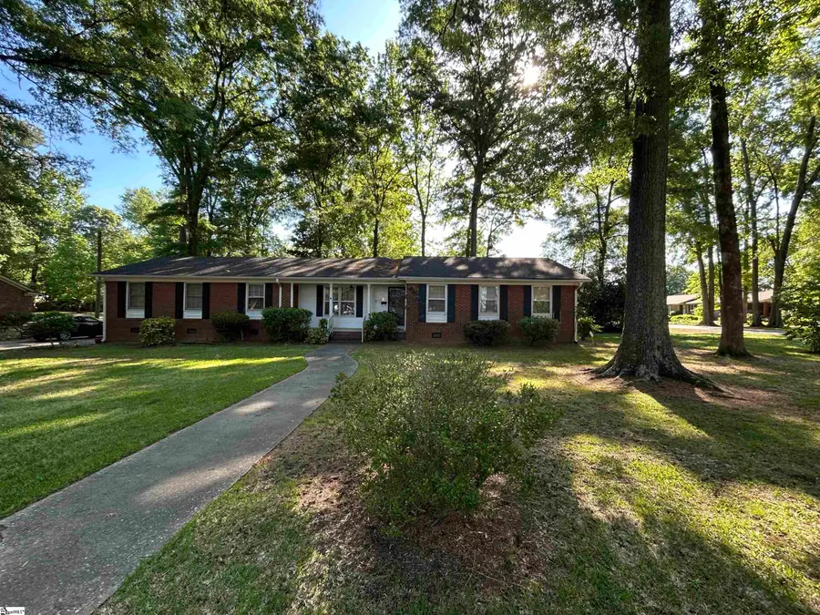 507 Chestnut Street, Clinton, SC 29325 - #3