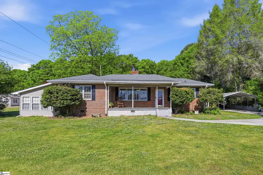 520 S Spring Street, Walhalla, SC 29691 - #2