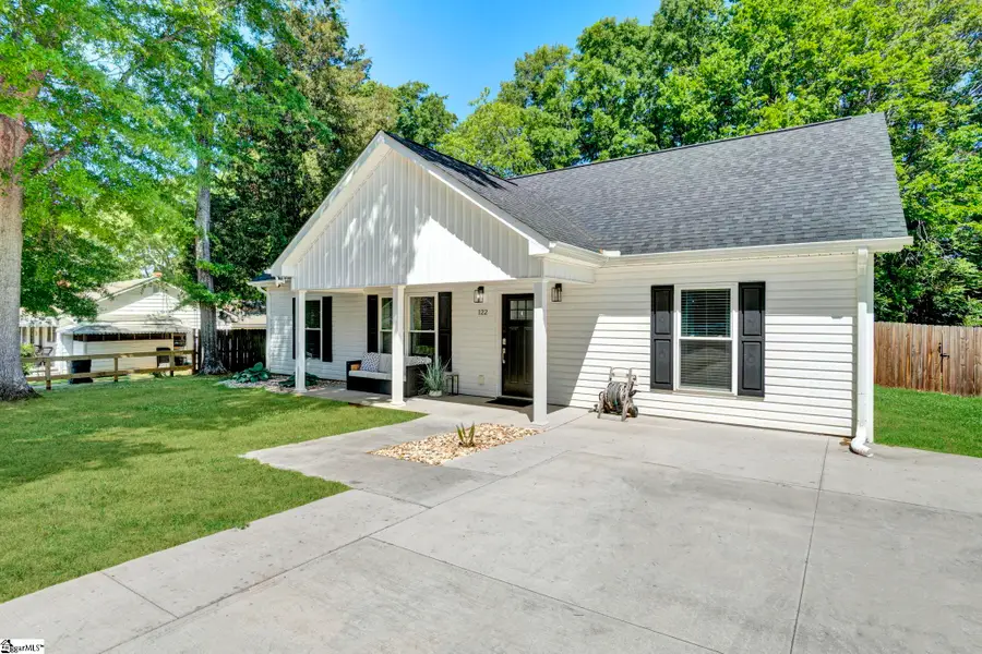 122 W 3rd Avenue, Easley, SC 29640 - #3