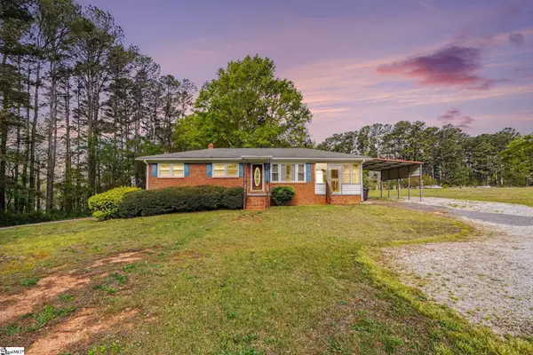 798 Coneross Creek Road, Seneca, SC 29678