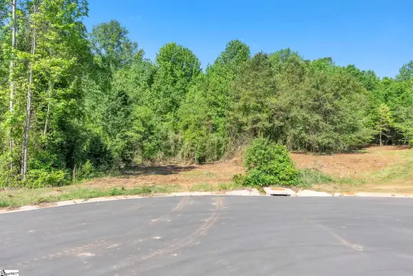 228 River Oaks Circle, Piedmont, SC 29673