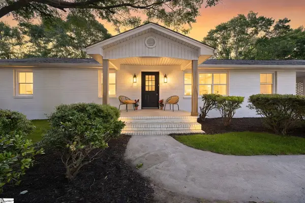 406 Rollingreen Road, Greenville, SC 29615