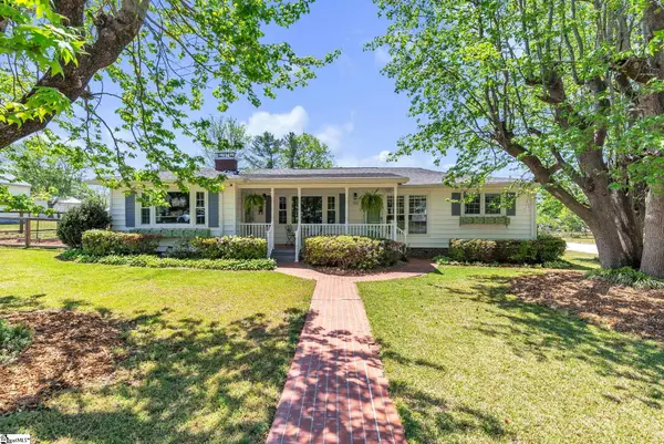 113 Carolina Avenue, Greer, SC 29650-1807