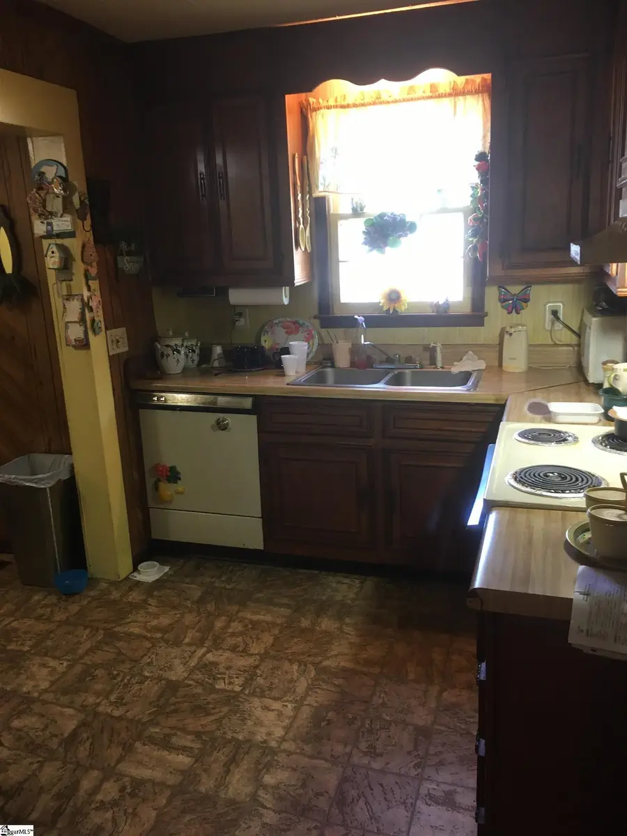 10 Edwards Street, Greenville, SC 29609 - #3