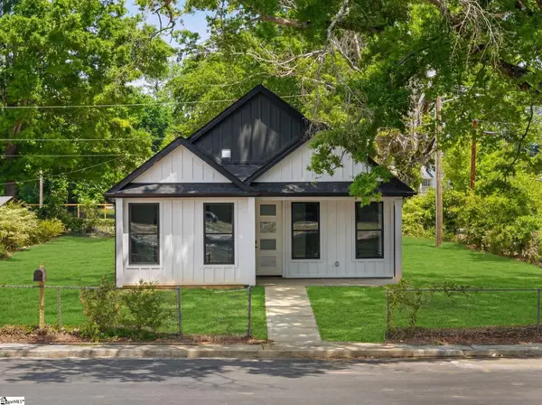 223 Oak Street, Clinton, SC 29640