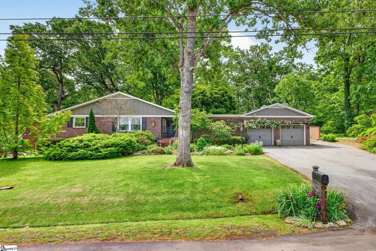 6 Chickasaw Drive, Greenville, SC 29617 - #1