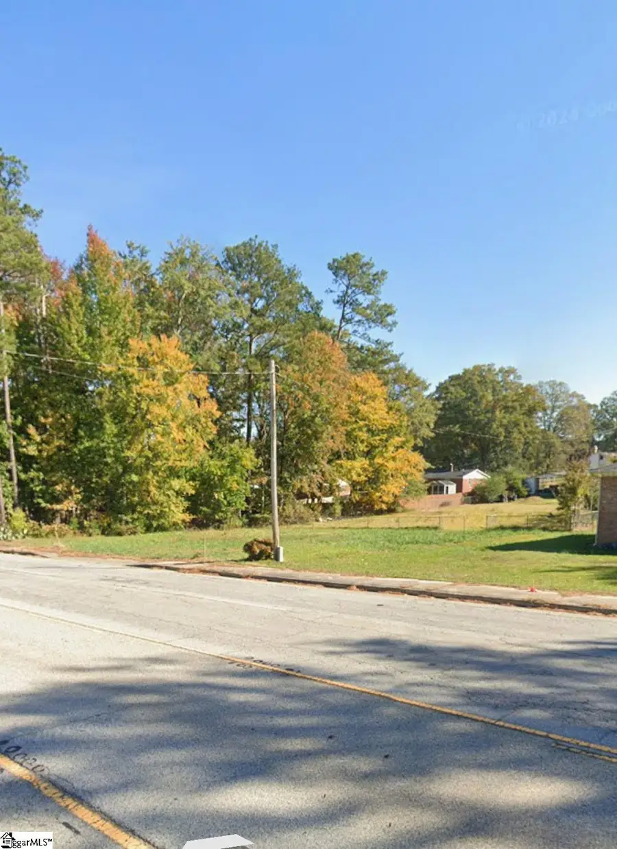 552 Springdale Drive, Clinton, SC 29325 - #3