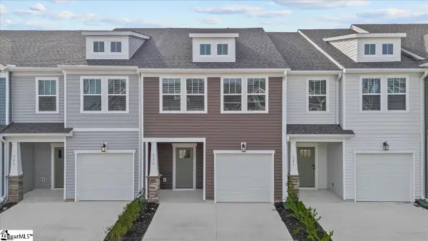 517 W Norvell Court, Spartanburg, SC 29307