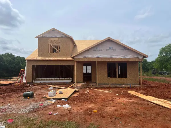 17952 Hwy 101 S, Gray Court, SC 29645