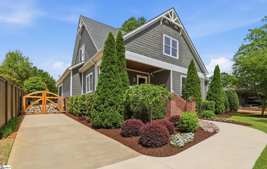 217 E Avondale Drive, Greenville, SC 29609 - #2